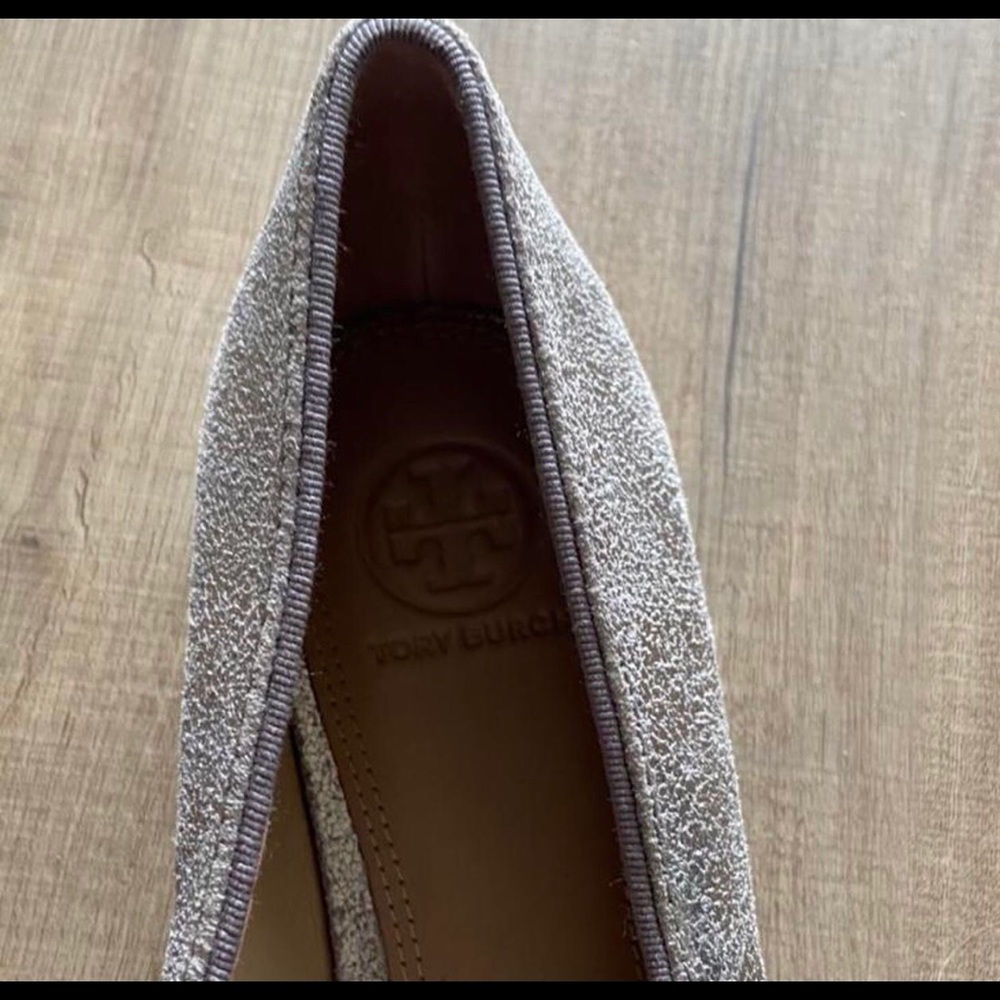 Tory Burch NIB Esme Jeweled Gray Flats 7.5M - Picture 15 of 16